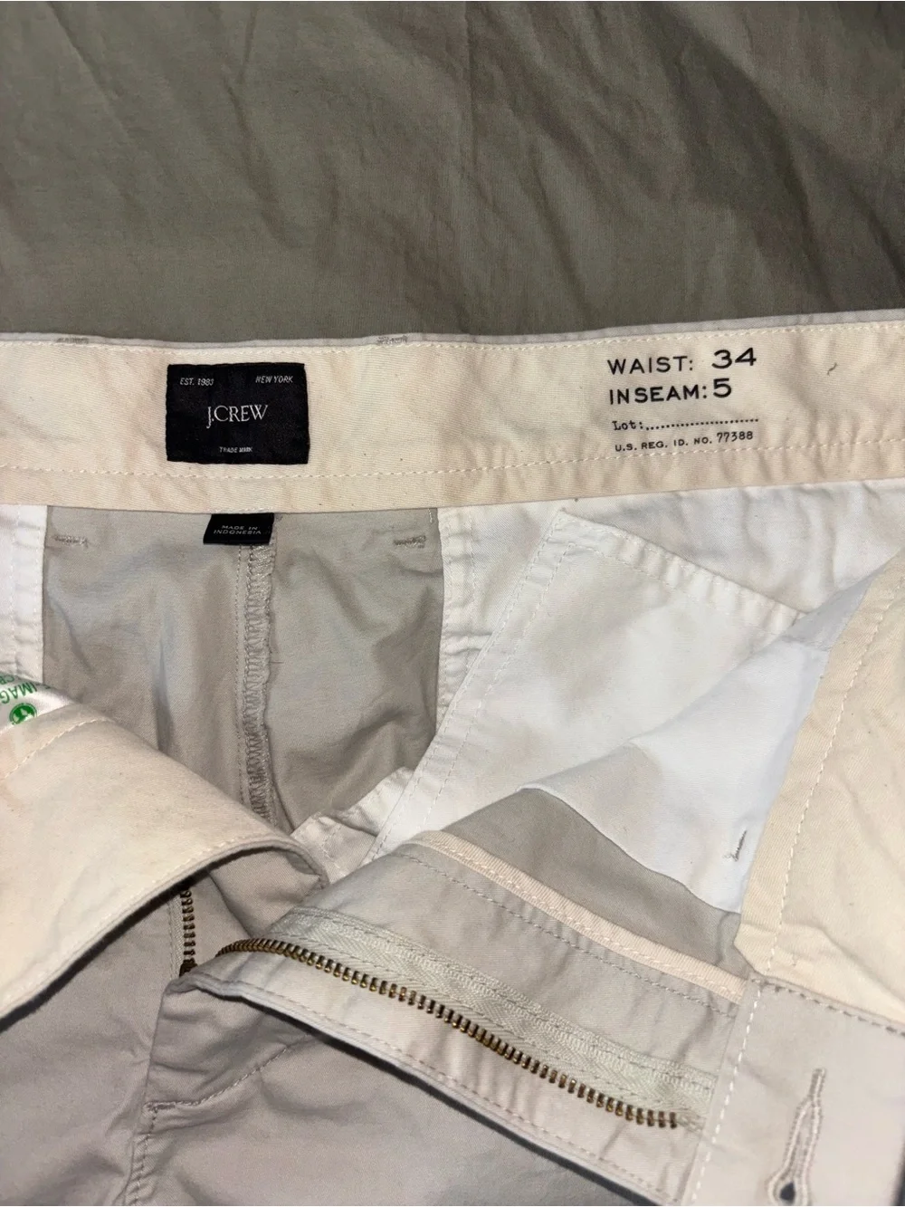 J. Crew Men’s White Flat-Front Cotton Shorts